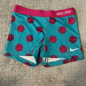 Polka dot Nike pros.